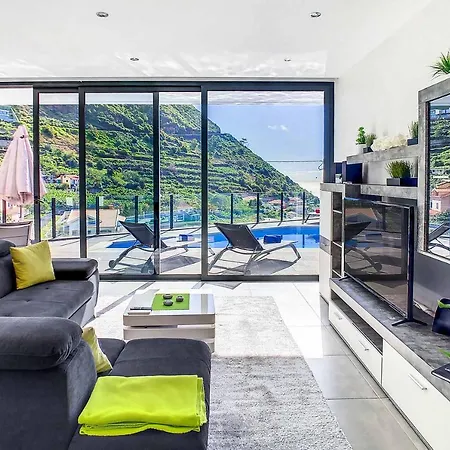 Villa Stella Calheta