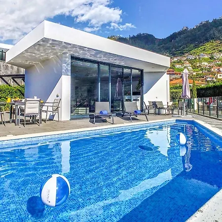 Stella Calheta Villa