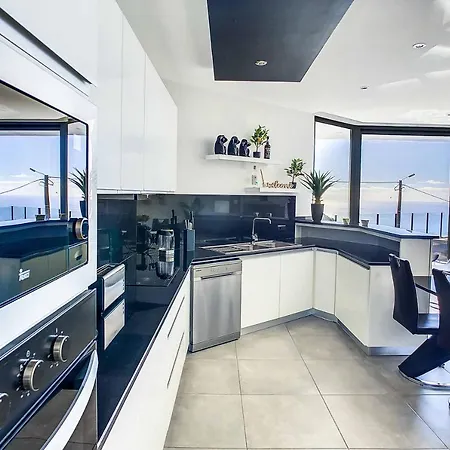 Stella Calheta Villa *